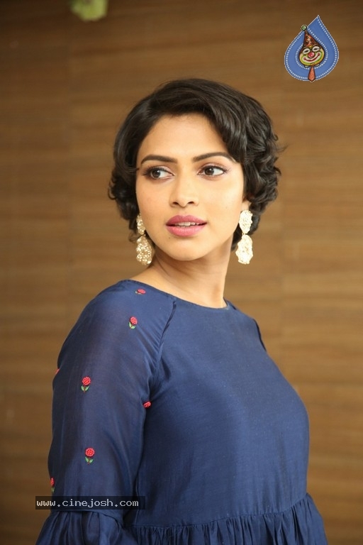 Amala Paul New Photos - 10 / 21 photos