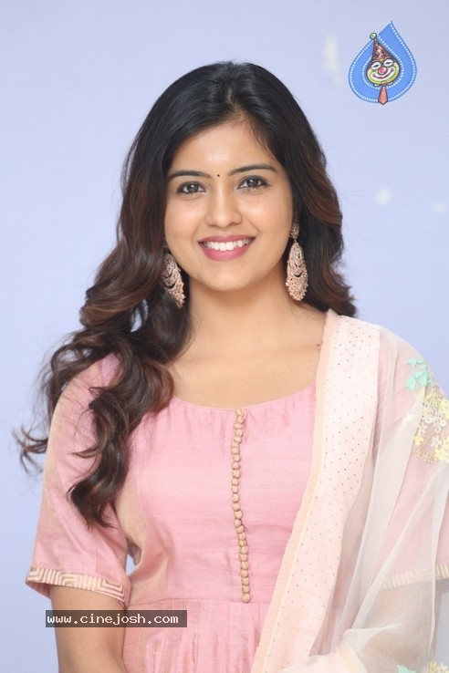 Amritha Aiyer Stills - 14 / 21 photos