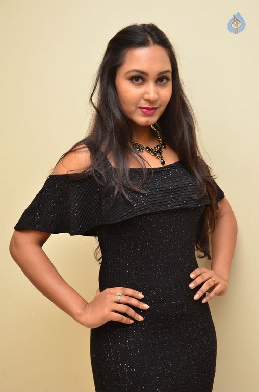 Amulya Photos - 2 / 19 photos