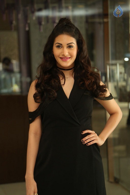 Amyra Dastur Latest Photos - 31 / 56 photos
