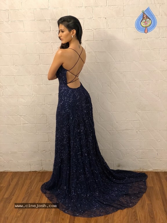 Amyra Dastur New Images - 4 / 7 photos
