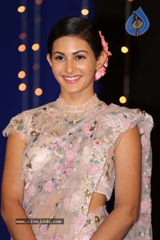 Amyra Dastur Photos - 41 / 42 photos