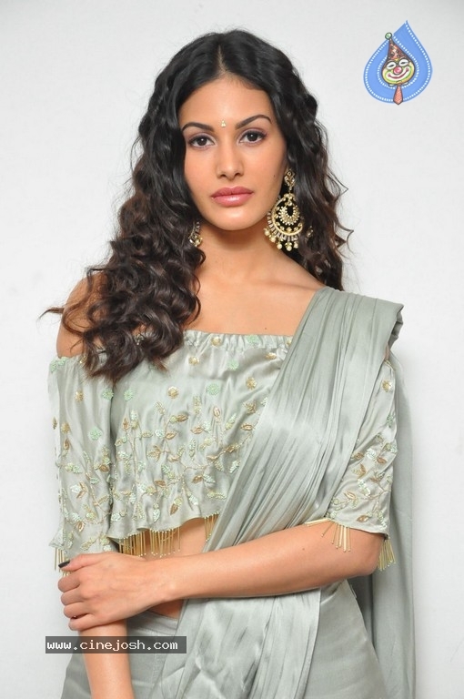 Amyra Dastur Photos - 41 / 53 photos