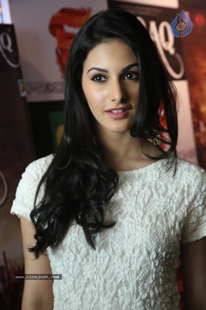 Amyra Dastur Stills - 35 / 47 photos