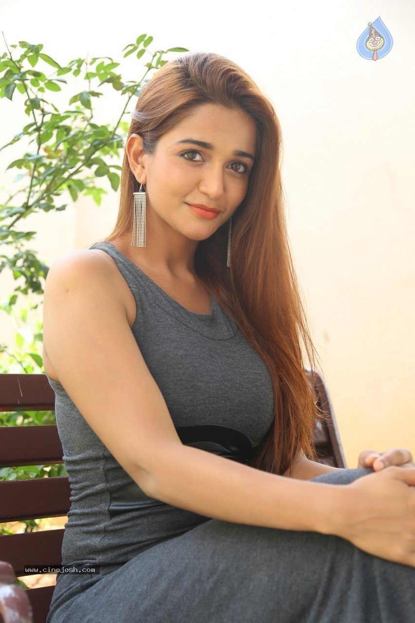 Anaika Soti New Photos - 17 / 90 photos