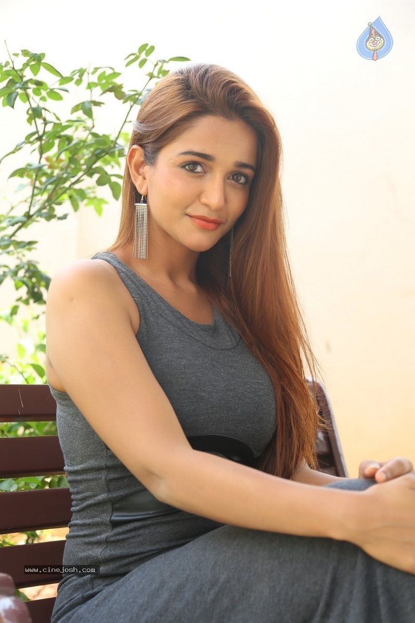Anaika Soti New Photos - 23 / 90 photos