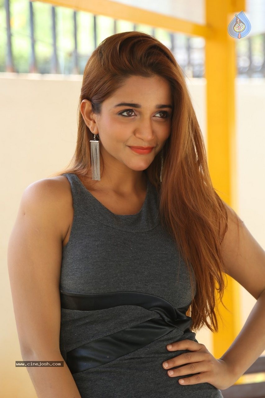 Anaika Soti New Photos - 27 / 90 photos