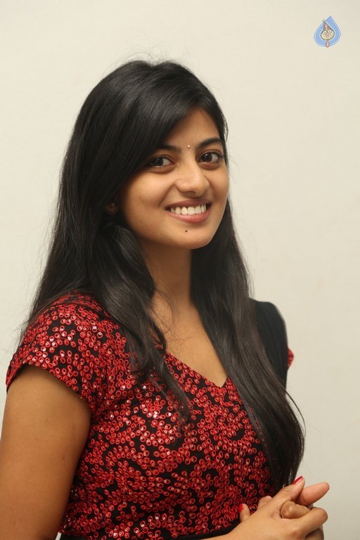 Anandhi Photos - 19 / 41 photos