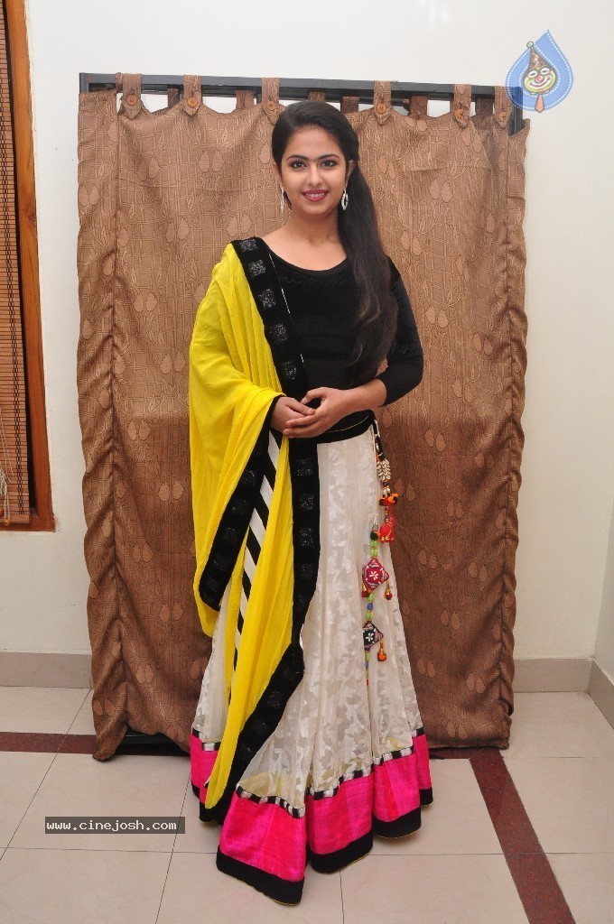 Avika New Pics - 15 / 64 photos