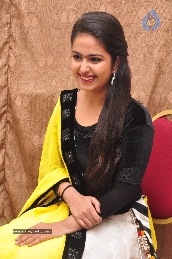 Avika New Pics - 20 / 64 photos