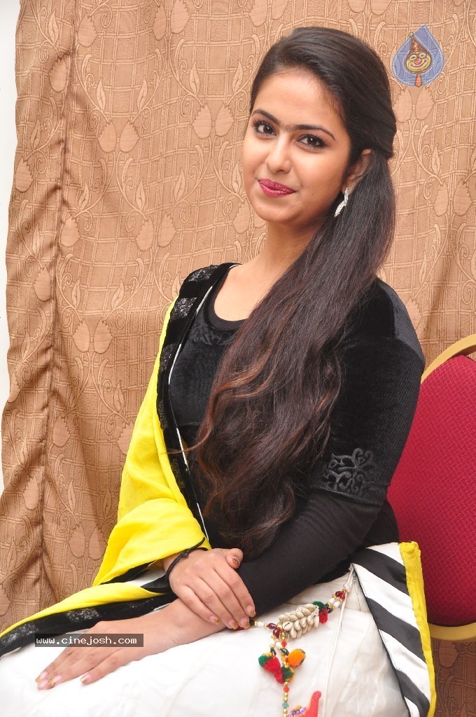 Avika New Pics - 56 / 64 photos