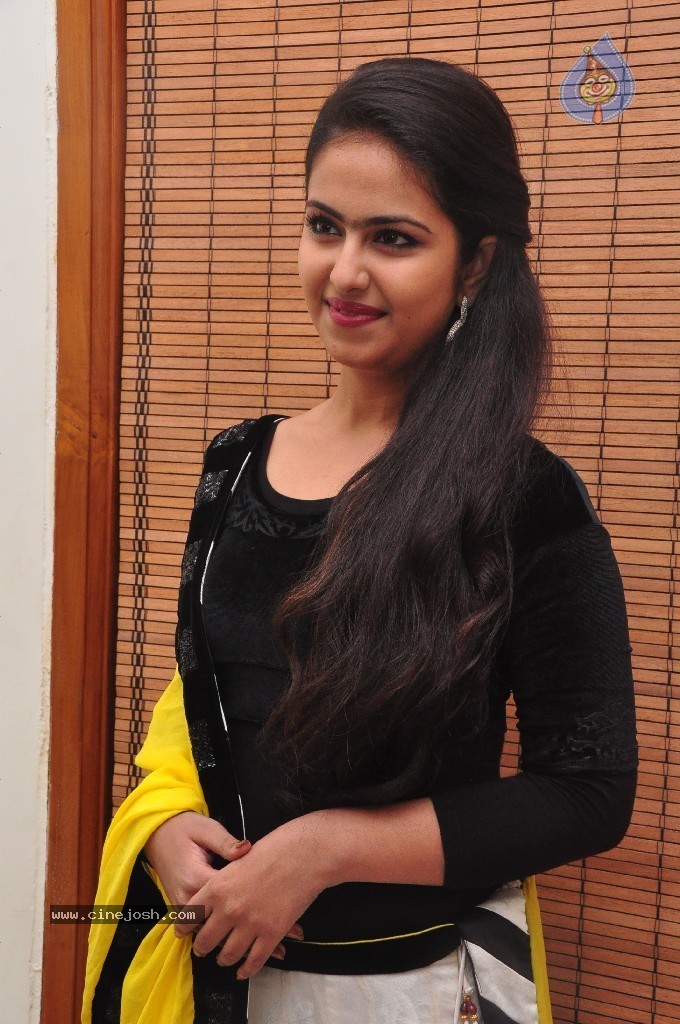 Avika New Pics - 59 / 64 photos