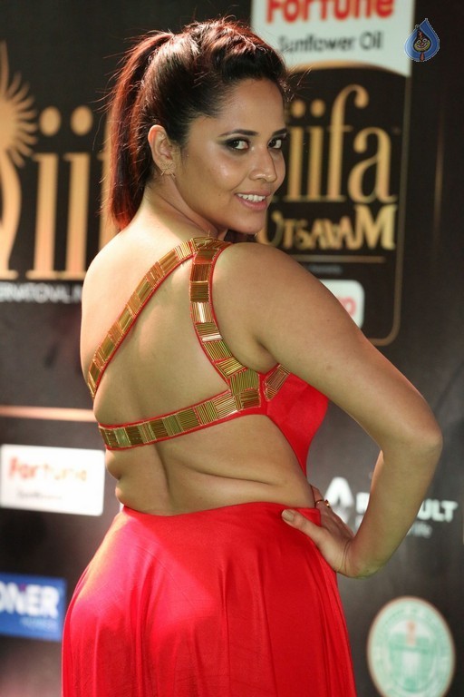 Anasuya Bharadwaj at IIFA 2017 - 25 / 39 photos