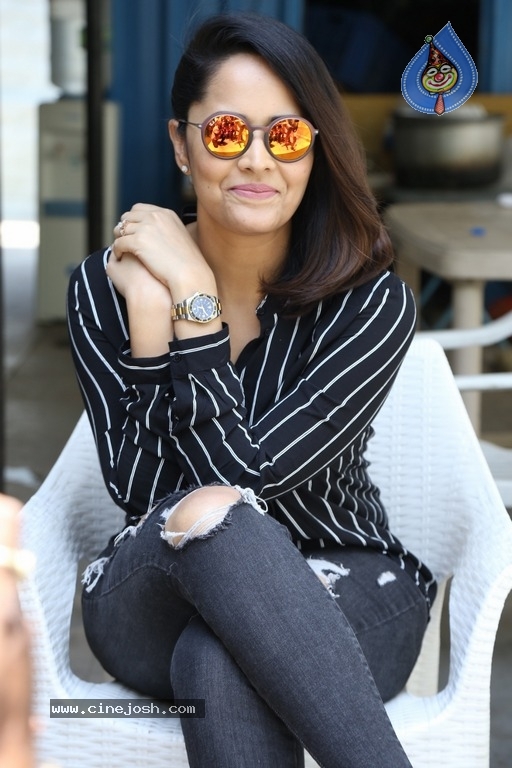 Anasuya Bharadwaj Photos - 18 / 30 photos
