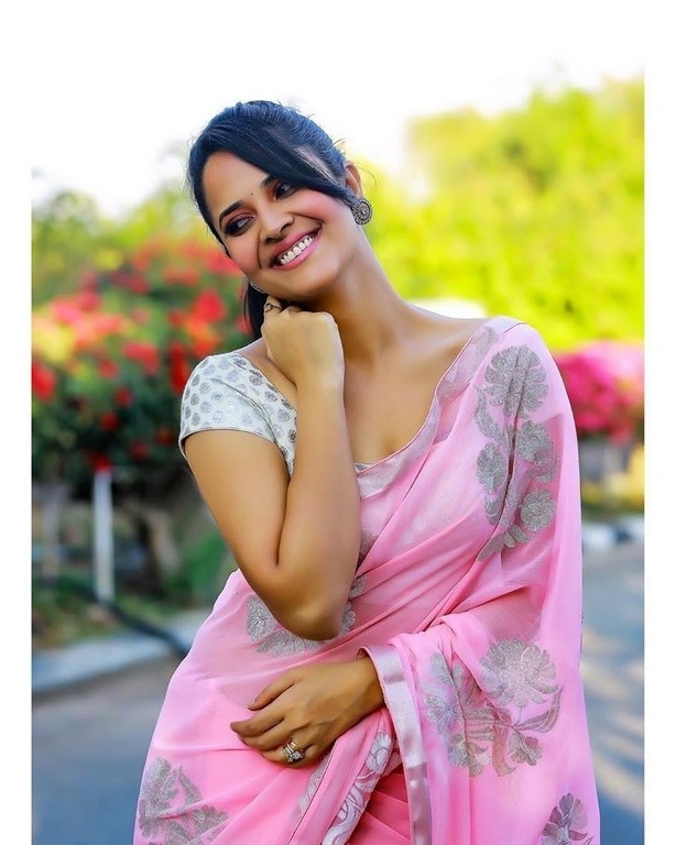 Anasuya Photos - 2 / 4 photos