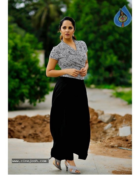 Anasuya Photos - 3 / 6 photos