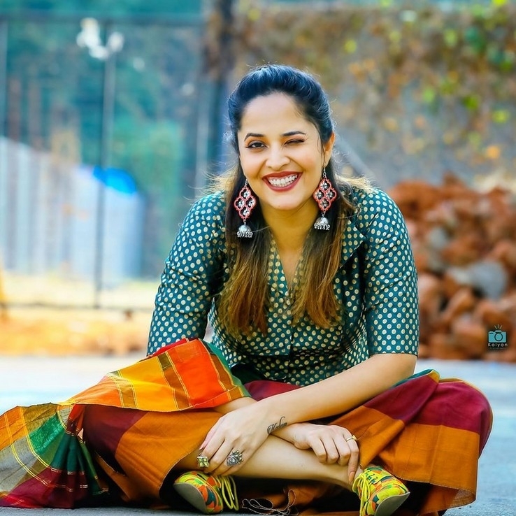 Anasuya Photoshoot - 9 / 10 photos