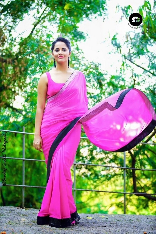 Anchor Anasuya Latest Photoshoot - 4 / 11 photos