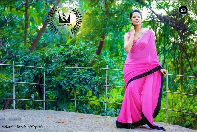 Anchor Anasuya Latest Photoshoot - 9 / 11 photos