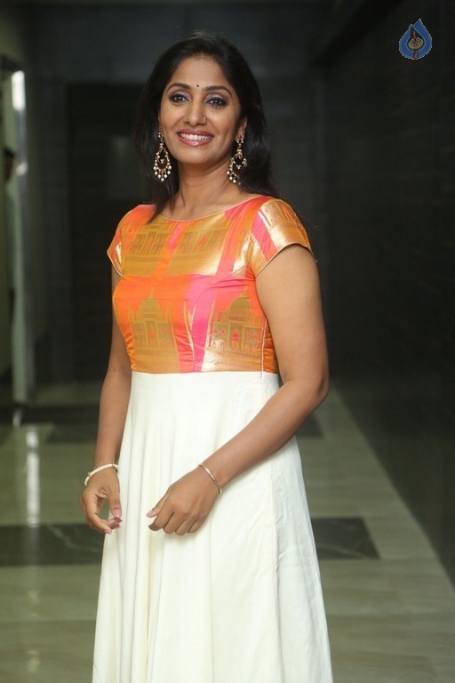 Anchor Jhansi Latest Stills - 7 / 16 photos