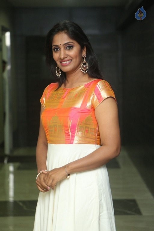 Anchor Jhansi Latest Stills - 11 / 16 photos