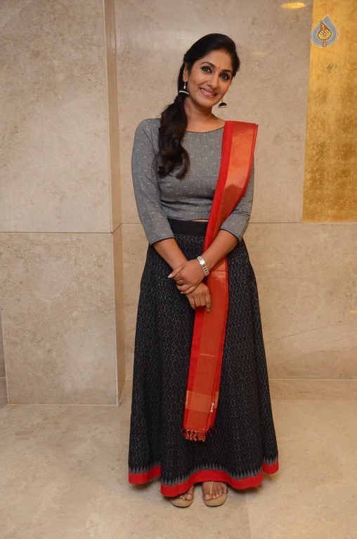 Anchor Jhansi New Photos - 25 / 34 photos