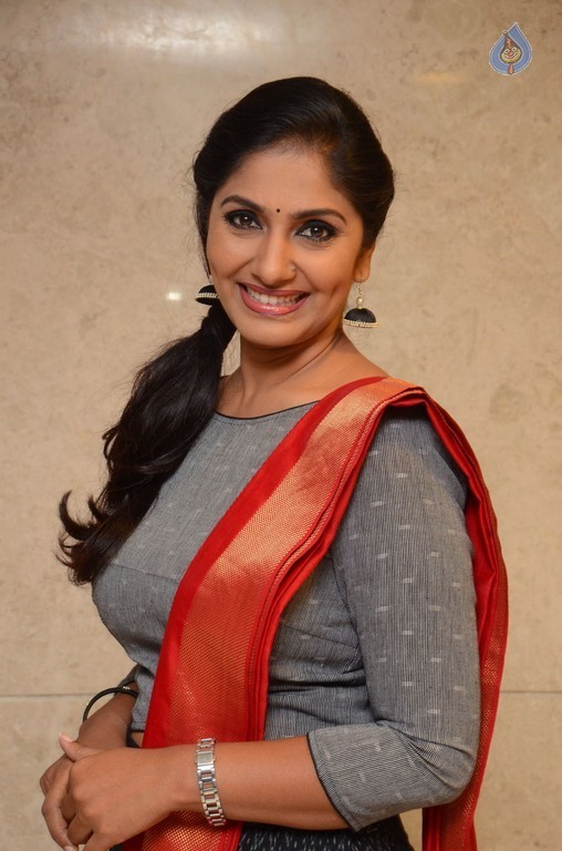 Anchor Jhansi New Photos - 31 / 34 photos