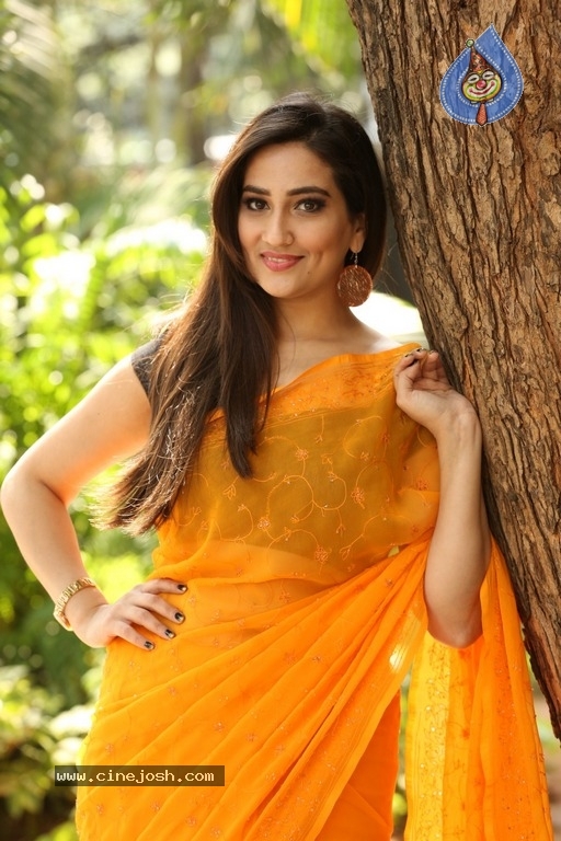 Anchor Manjusha Latest Stills - 25 / 27 photos