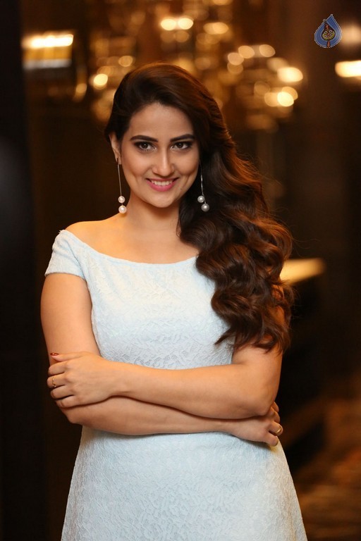 Anchor Manjusha Pics - 6 / 53 photos