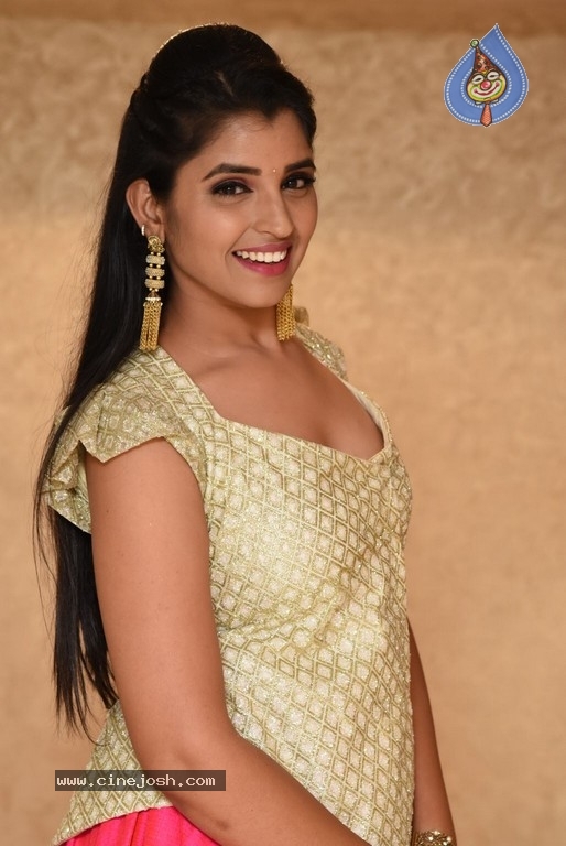 Anchor Shyamala New Gallery - 7 / 30 photos