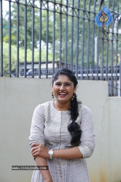 Anchor Sonia Chowdary Photos - 2 / 11 photos