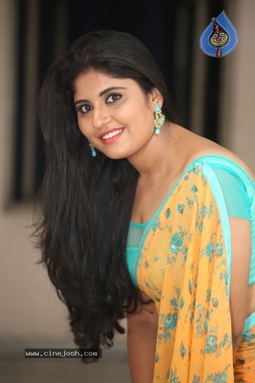 Anchor Sonia Chowdary Pics - 12 / 15 photos