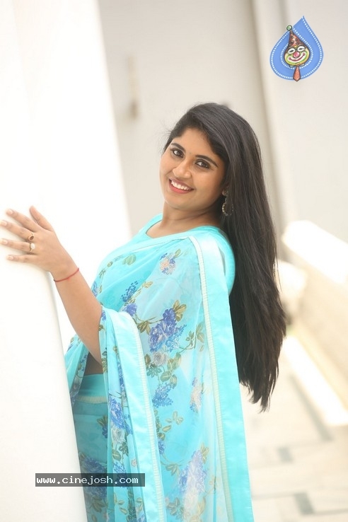 Anchor Sonia Chowdary Pics - 12 / 12 photos