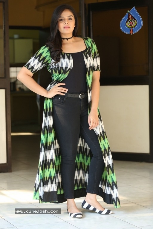 Anchor Sreemukhi Latest Photos - 2 / 28 photos