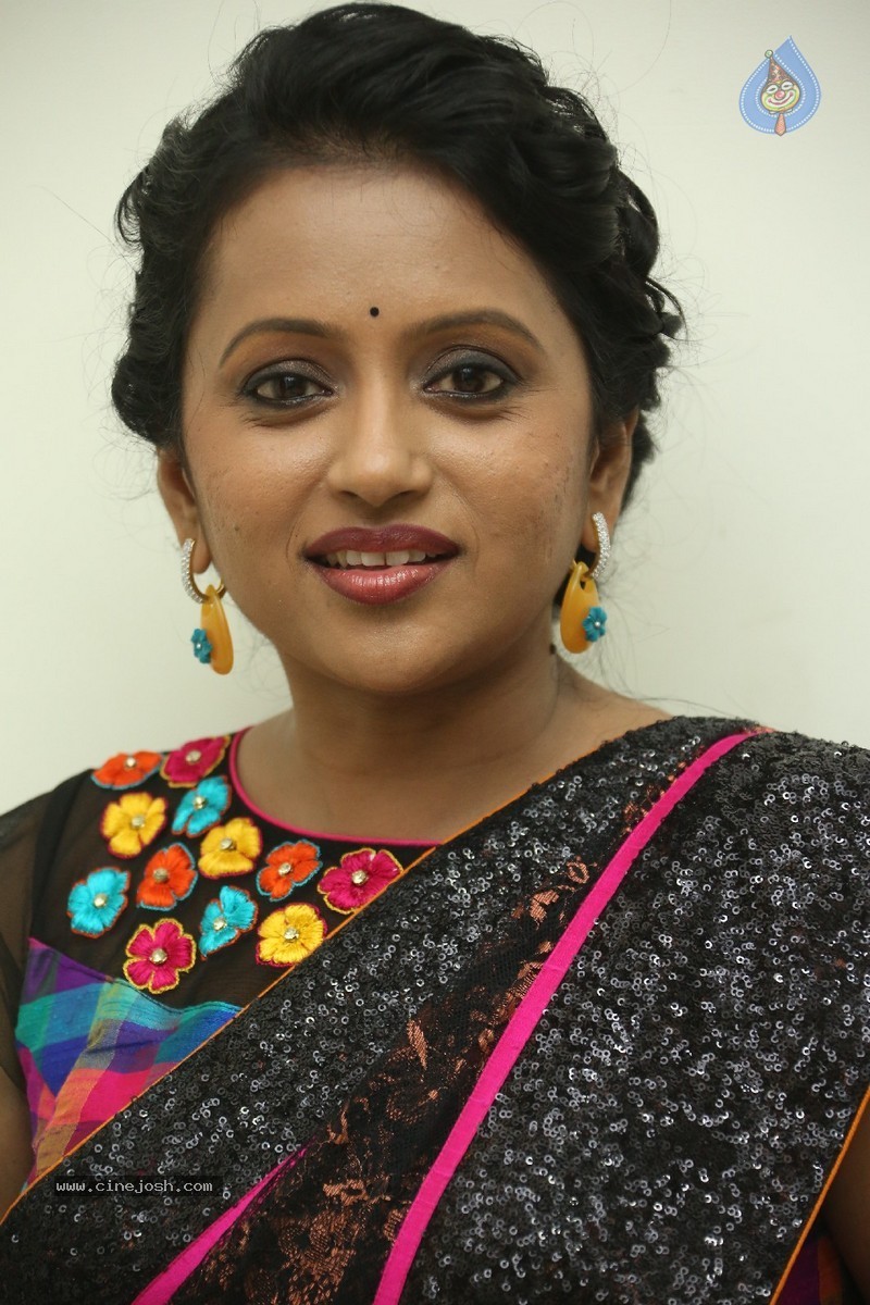 Anchor Suma Stills - 24 / 31 photos
