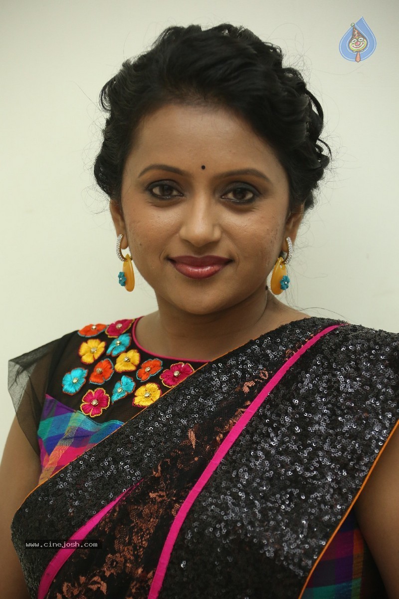 Anchor Suma Stills - 29 / 31 photos