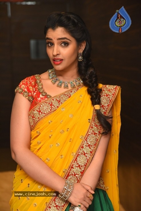 Anchor Syamala Photos - 1 / 29 photos