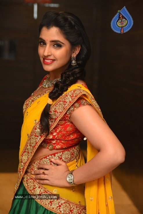 Anchor Syamala Photos - 24 / 29 photos
