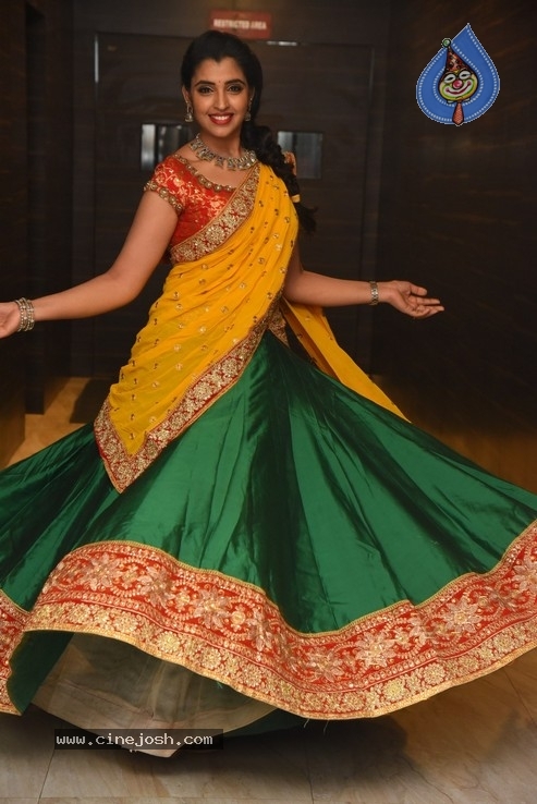Anchor Syamala Photos - 27 / 29 photos