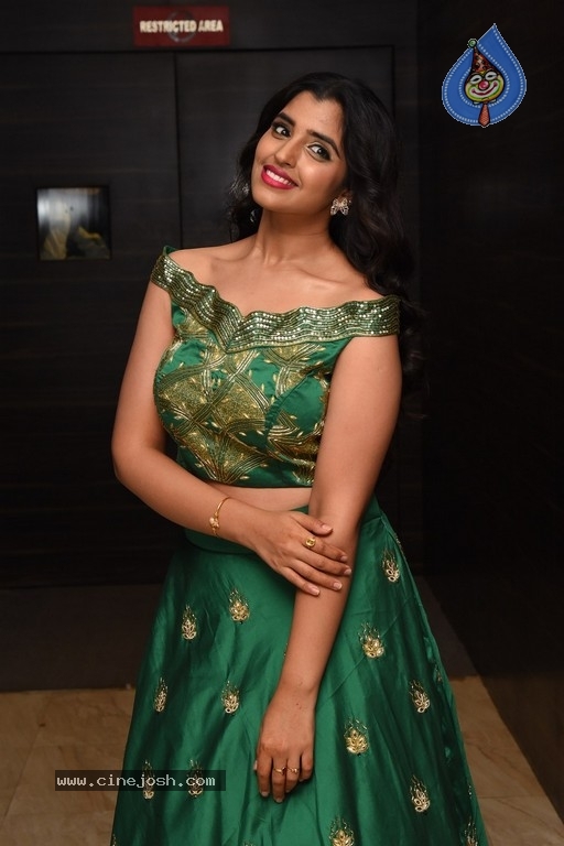 Anchor Syamala Photos - 7 / 10 photos