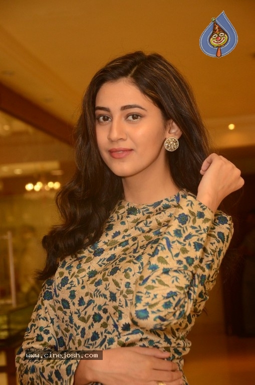 Andleeb Zaidi Photos - 8 / 21 photos
