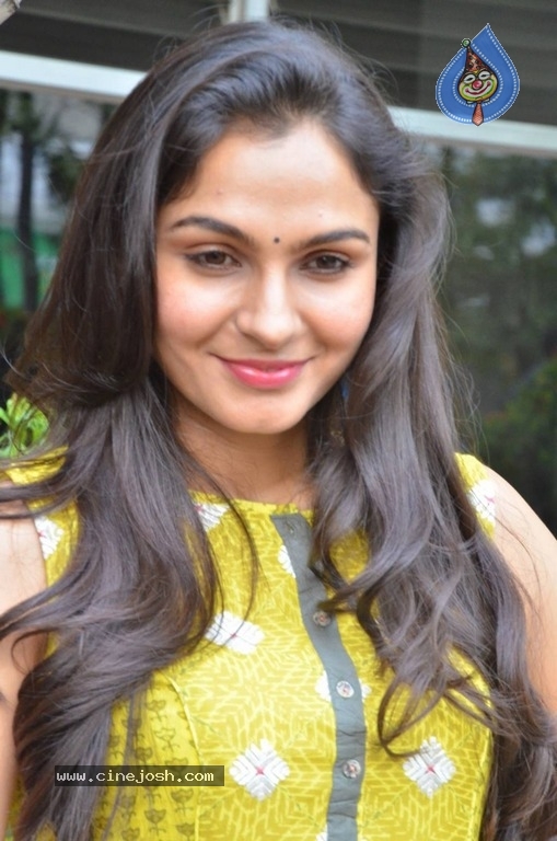 Andrea Jeremiah New Photos - 5 / 9 photos