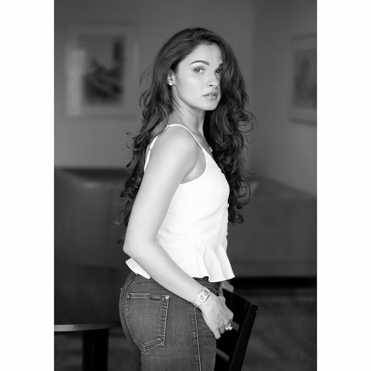 Andrea Jeremiah Pics - 7 / 12 photos