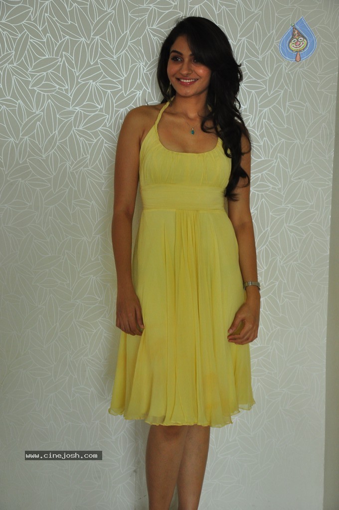 Andrea New Hot Photos - 29 / 94 photos