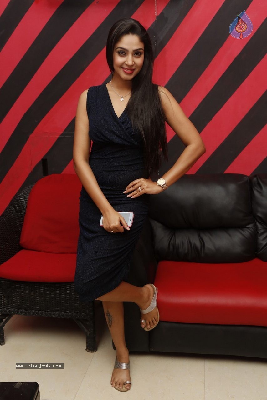 Angana Roy Latest Photos - 39 / 64 photos