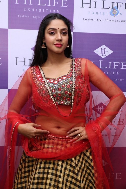 Angana Roy New Pics - 21 / 33 photos