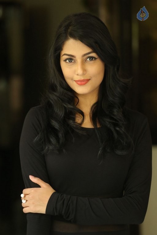 Anisha Ambrose New Photos - 5 / 40 photos
