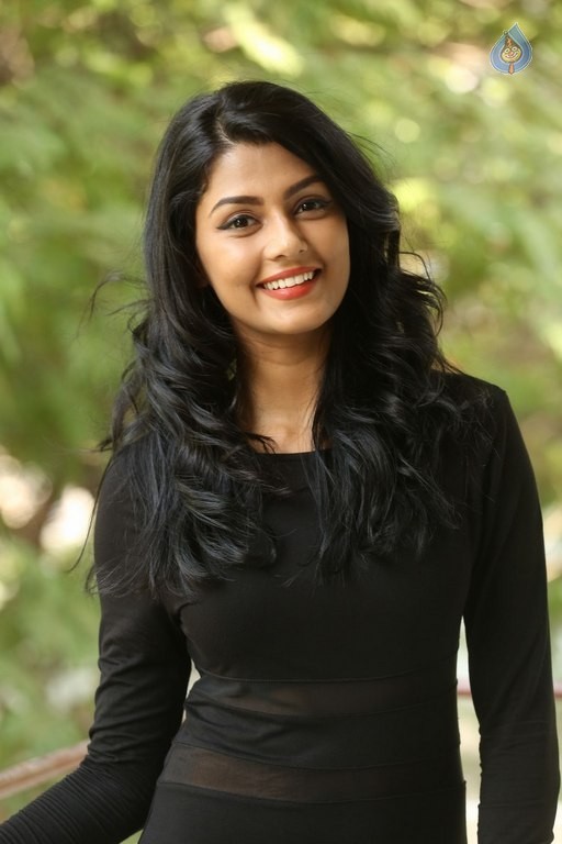 Anisha Ambrose New Photos - 30 / 40 photos