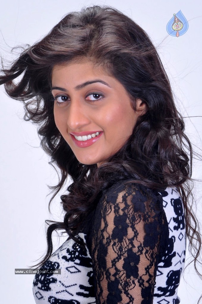 Anisha Singh Latest Stills - 10 / 81 photos