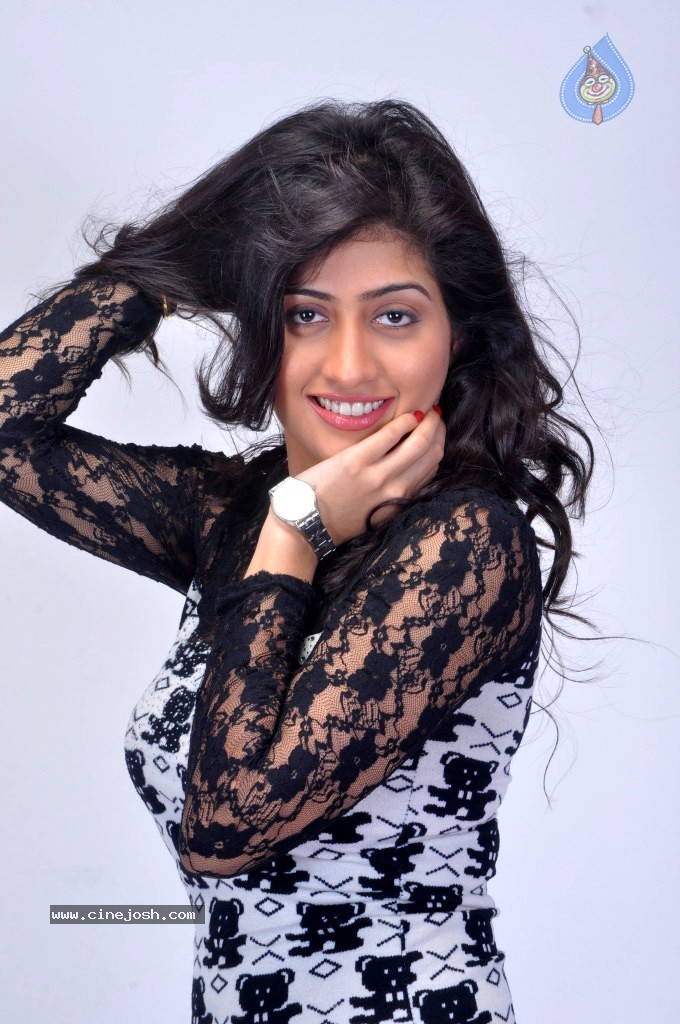 Anisha Singh Latest Stills - 51 / 81 photos